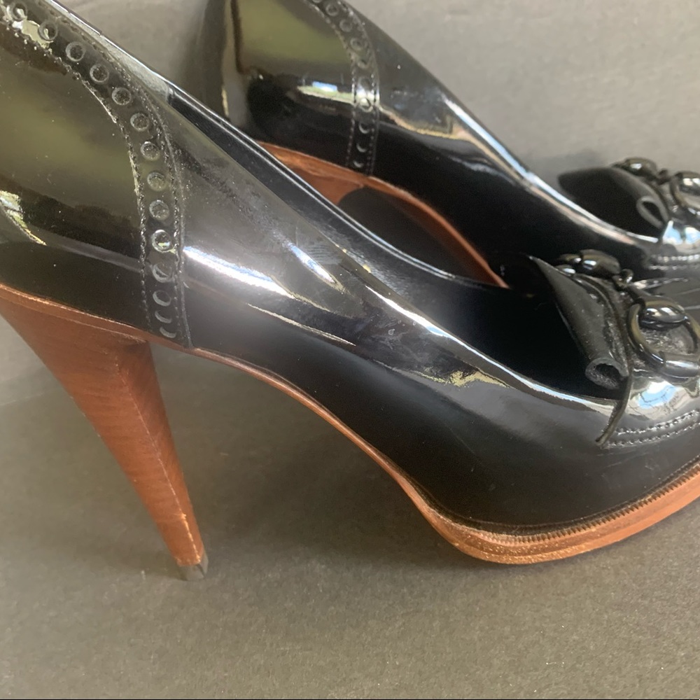 Gucci Black Patent Leather Kiltie Bit Heels with Brown Trim~Fit More Like a Sz 6 - Picture 3 of 16